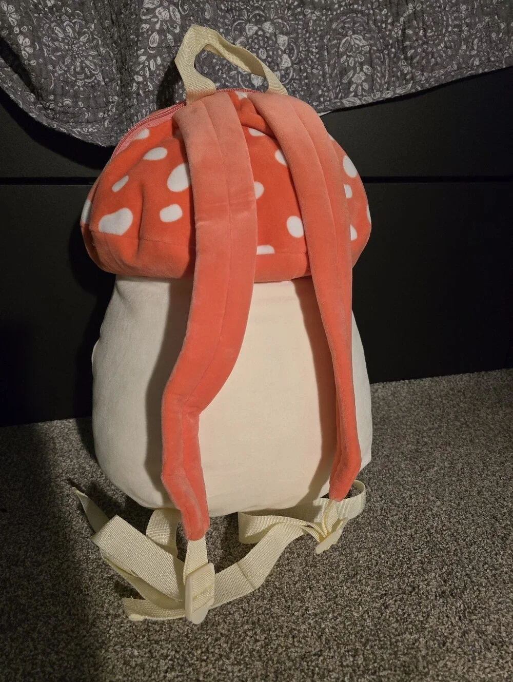 SQUISHMALLOW TOADSTOOL BACKPACK